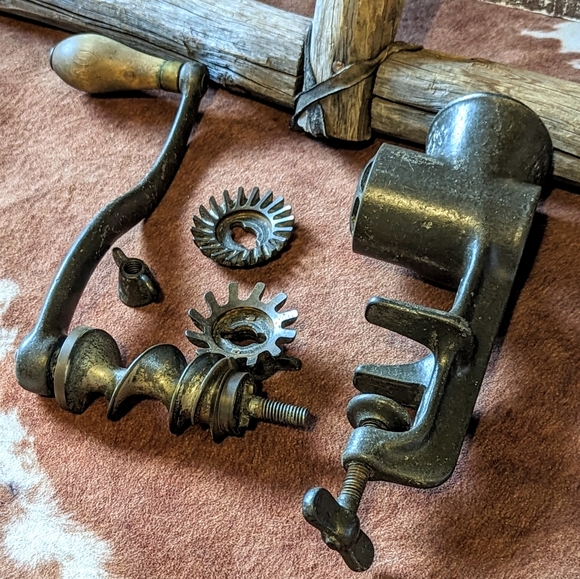 Antique 1899 L F & C New Britain CT Cast Iron Food Chopper Universal 1 - Picture 2 of 13